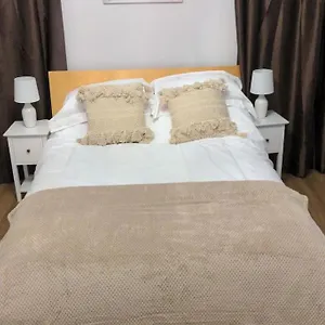 Apartment 4 Bedroom Near Racecourse, York